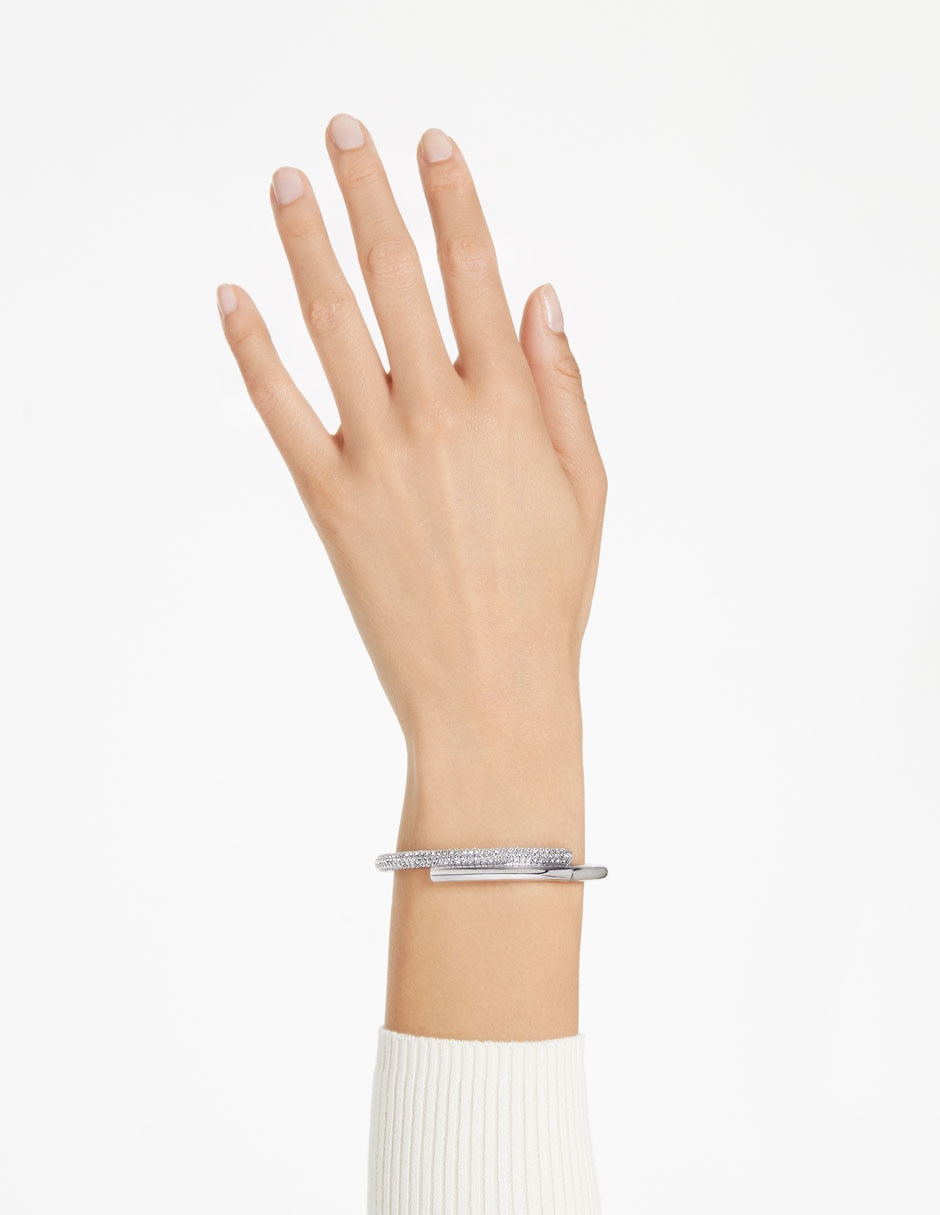 Brazalete con acabado pavé 3