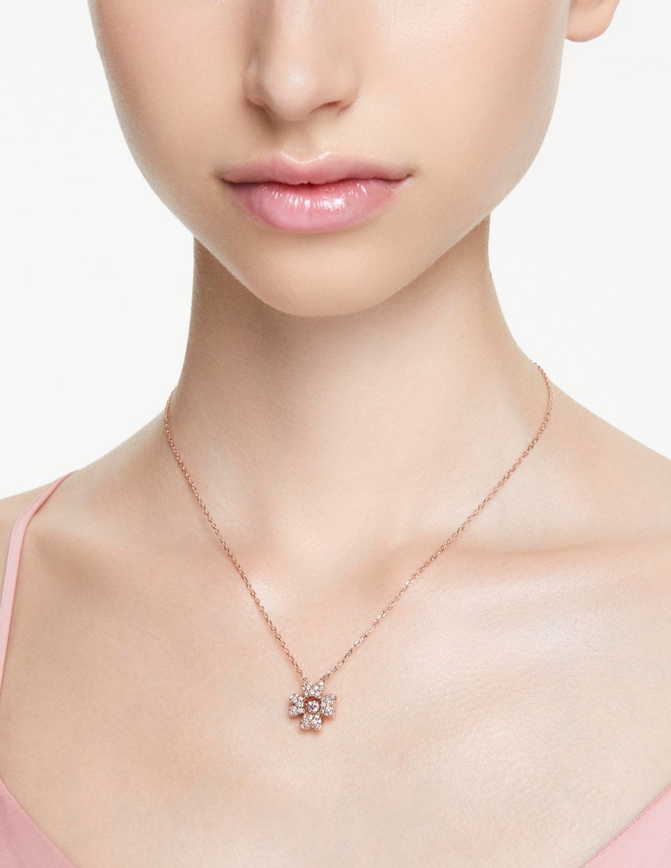 Collar de trébol 3