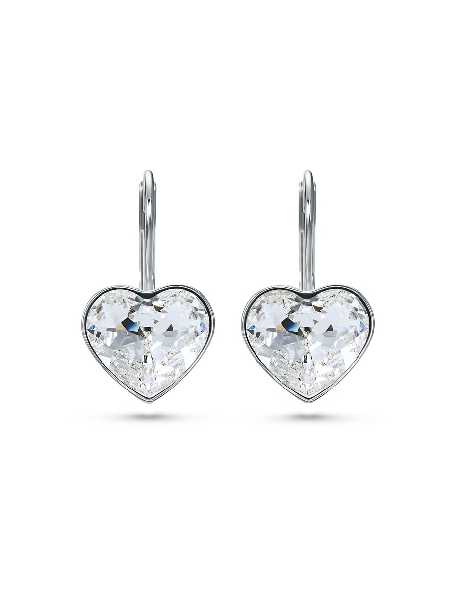 Aretes de corazón con acabado brillante 1
