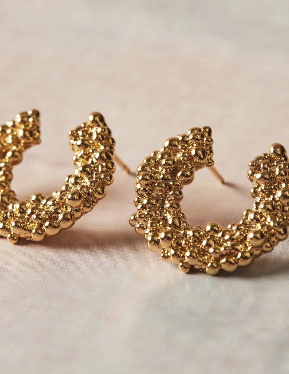 Aretes de aro redondos Sand Dust con acabado baño de oro 3