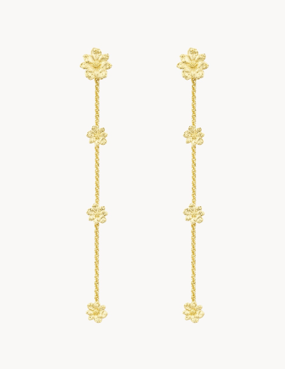 Aretes de flor Chica Zinia con acabado baño de oro Aretes de flor Chica Zinia con acabado baño de oro