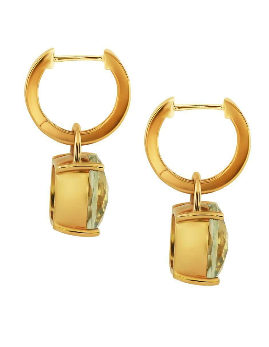 Aretes cuadrados de oro amarillo con acabado brillante amatista 3