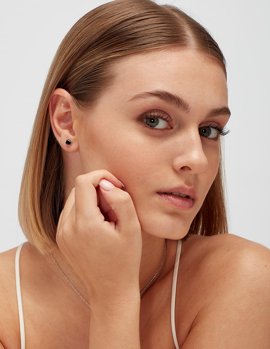 Aretes cuadrados Fancy Mystery Black de plata P 925 con acabado brillante zirconia