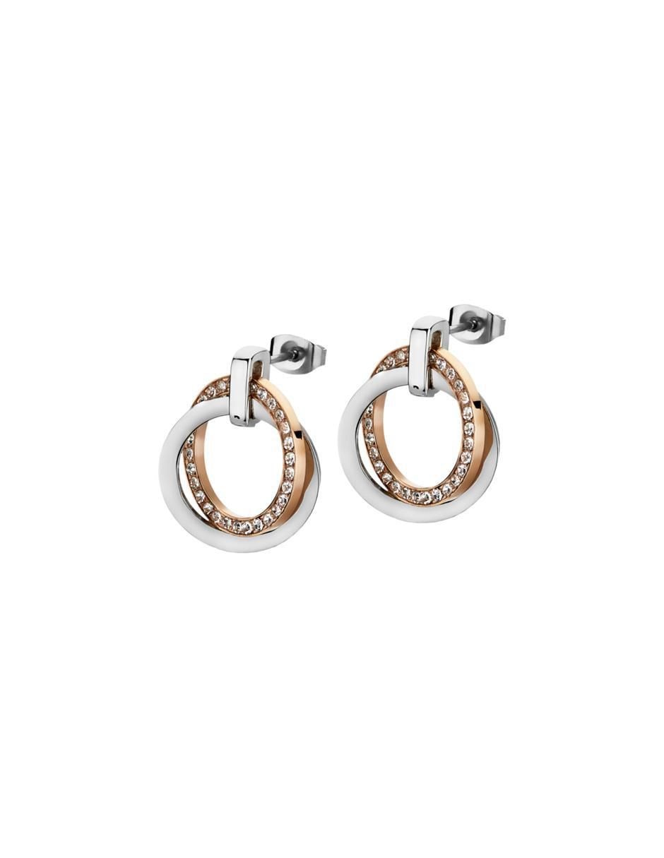 Aretes de universal con acabado brillante