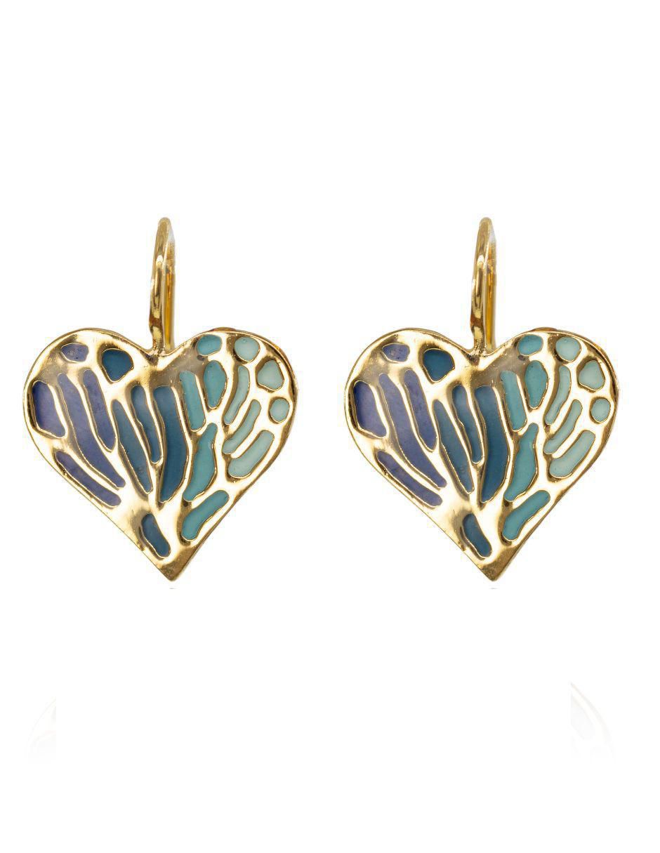 Aretes de corazón Ablime con acabado esmaltado