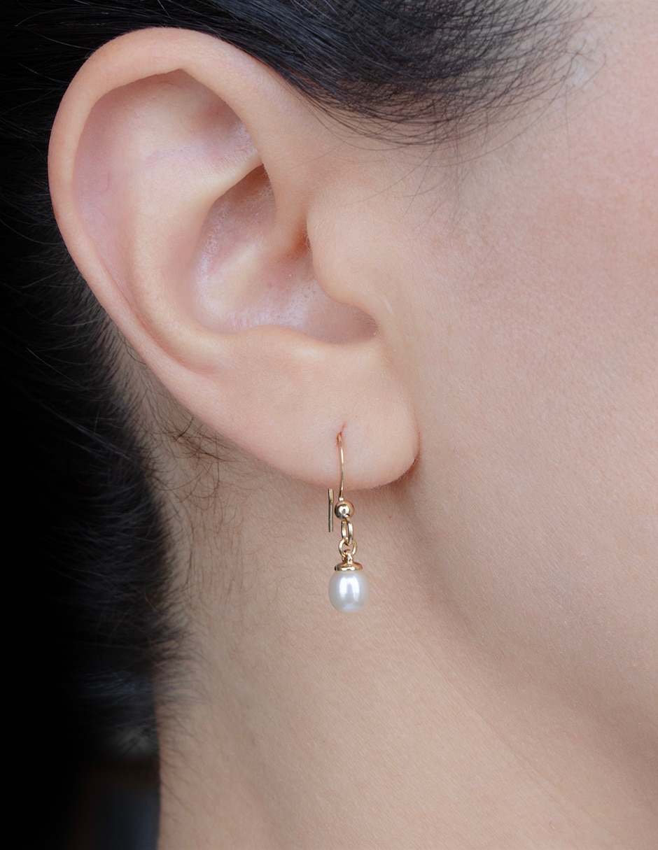 Aretes de gota con acabado brillante perla 3