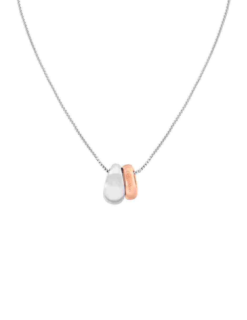 Collar ovalado