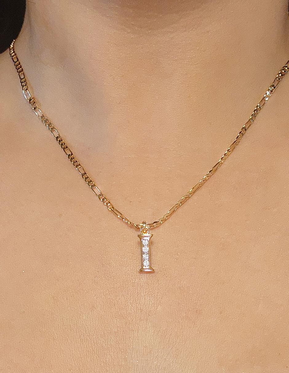 Collar con dije de letra i Letras de oro laminado 10 K 2