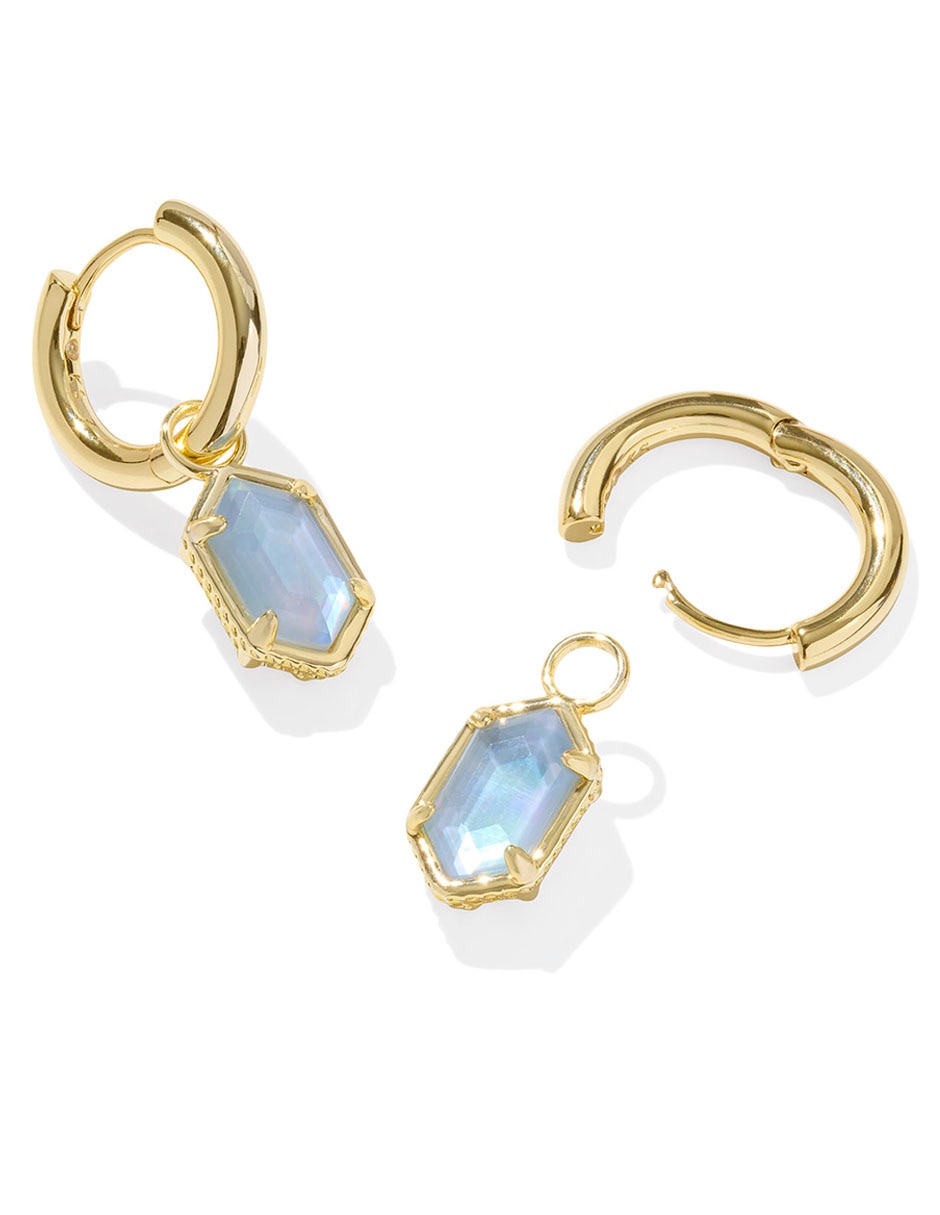 Aretes hexagonales Hallie con acabado baño de oro madre perla 2