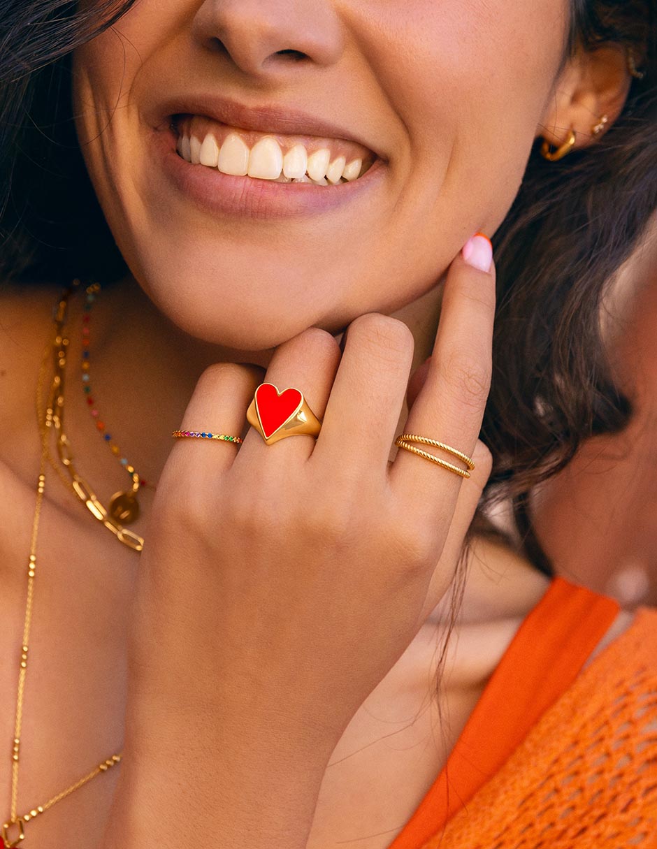 Anillo de corazón Continuidad con acabado baño de oro 18 k 7