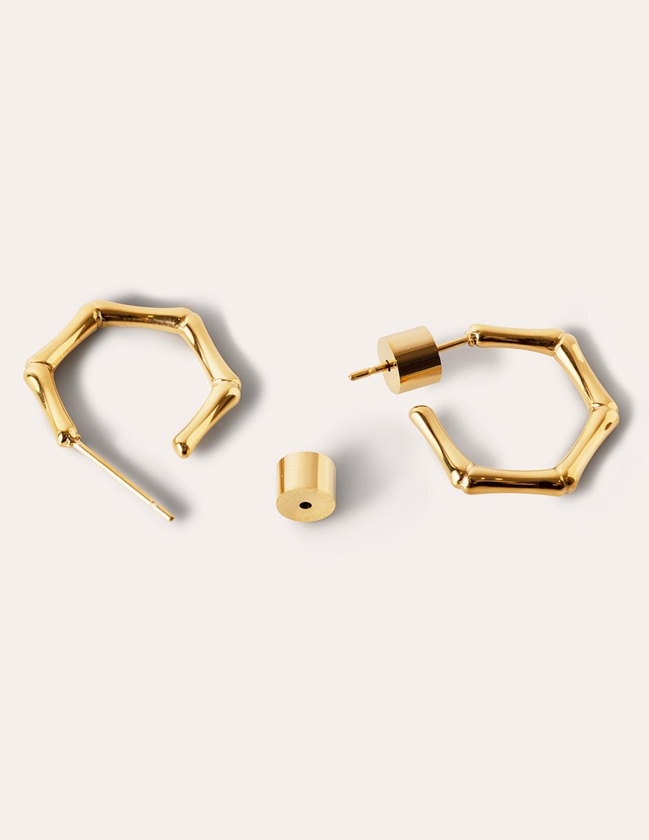 Aretes cortos Continuidad acabado baño de oro 18 K 2