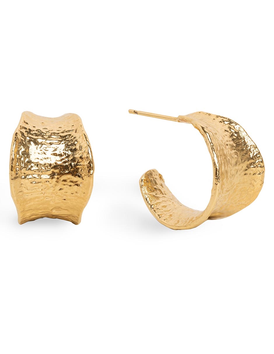Aretes cortos de media luna Boho 18 k con acabado baño de oro