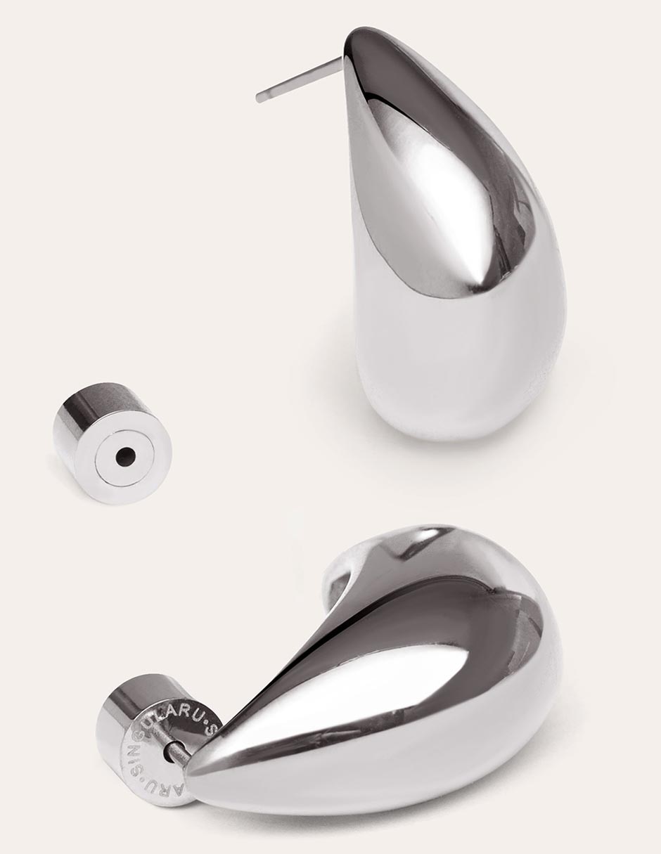 Aretes cortos de gota con acabado pulido 3