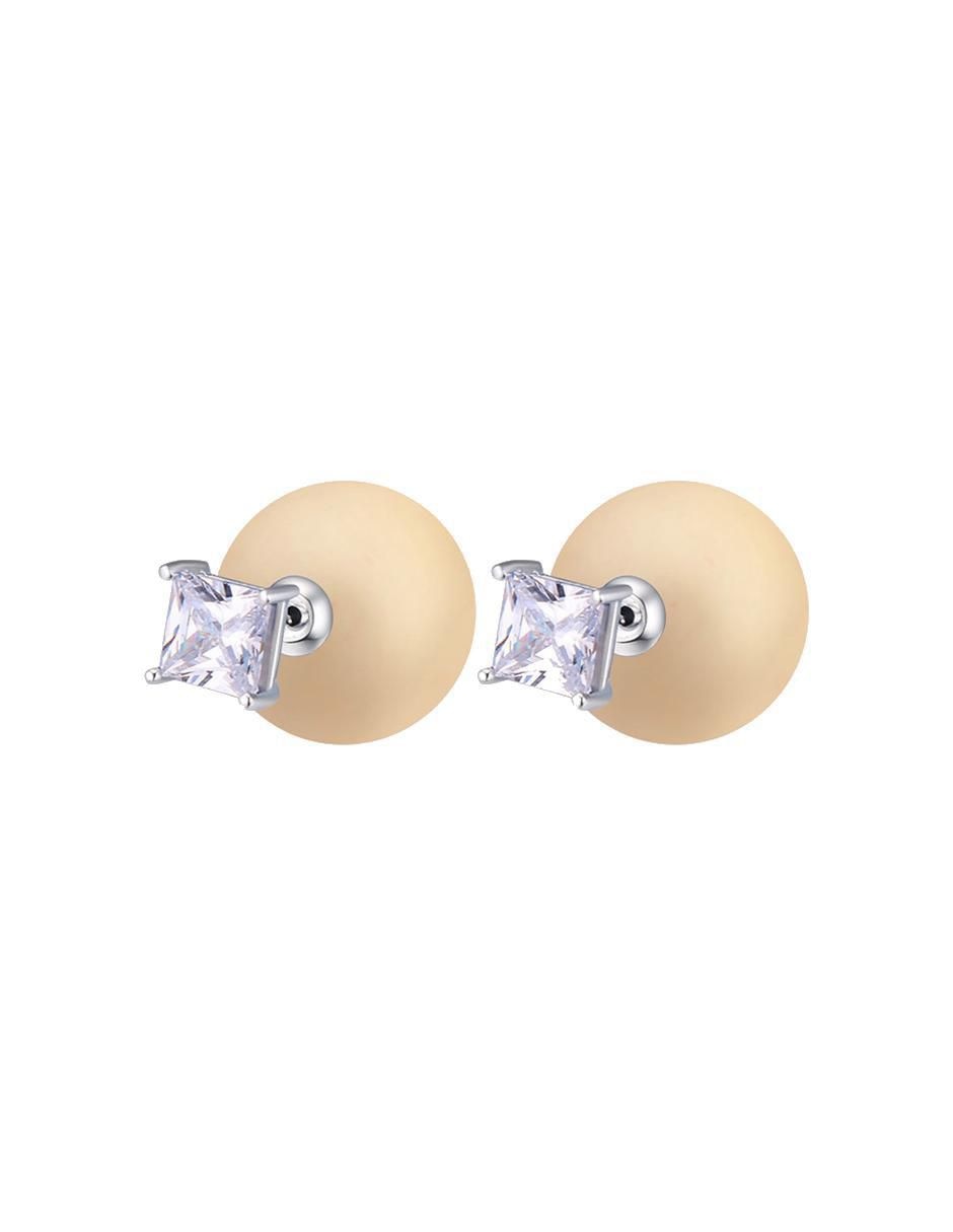 Set de aretes redondos con acabado mate cristal 2