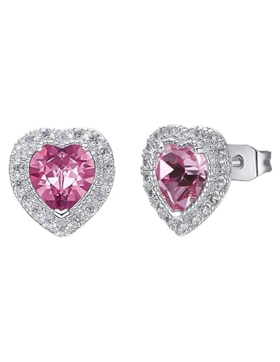 Aretes de corazón con acabado baño rodio cristal