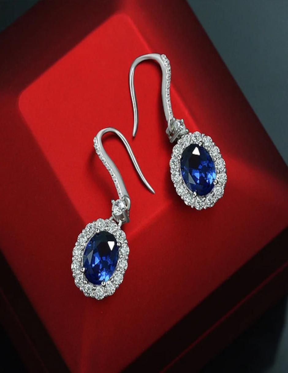 Aretes ovalados de plata P 925 con acabado pavé zafiro 4