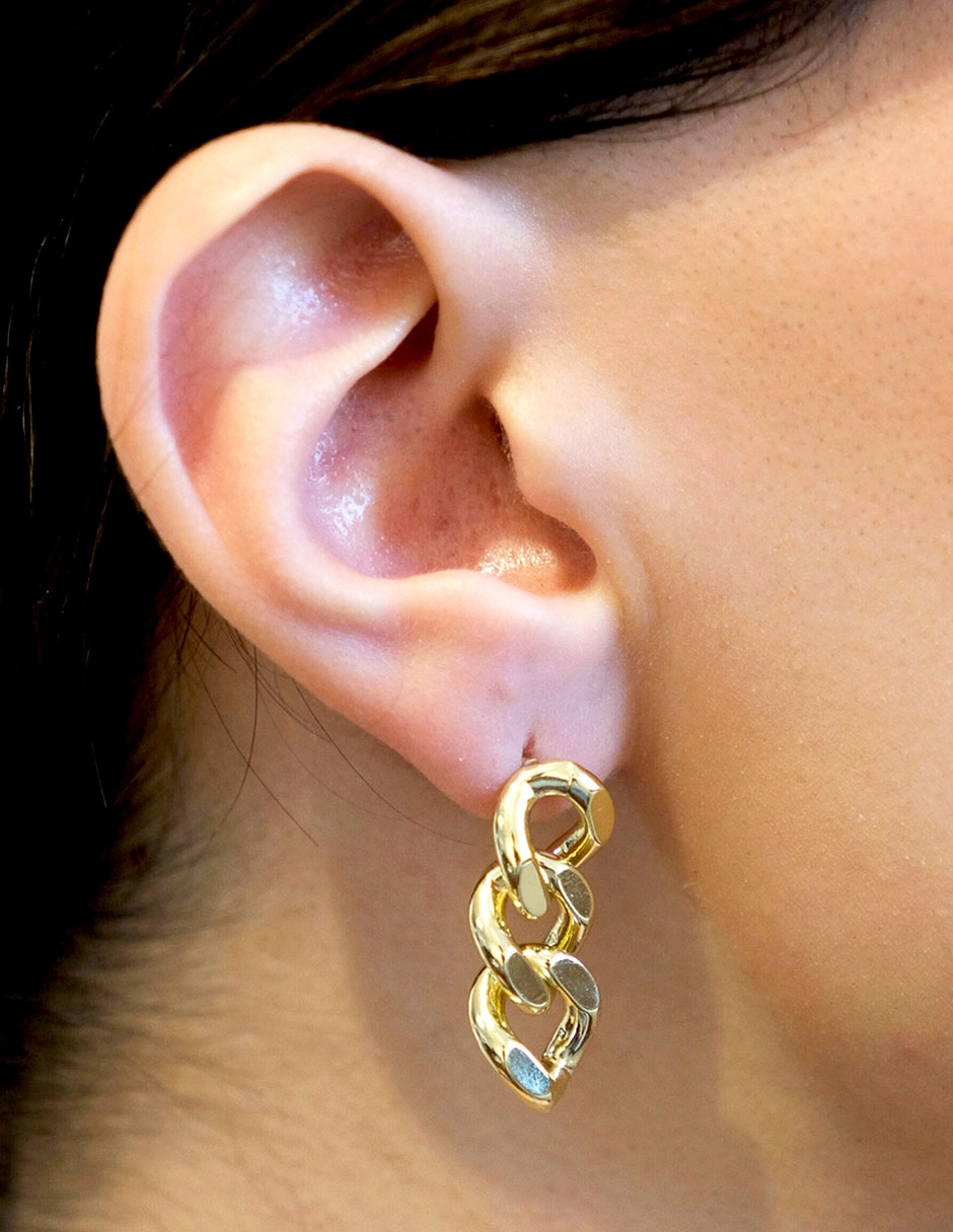 Aretes de eslabones Universal Classic Collection con acabado chapa de oro 3