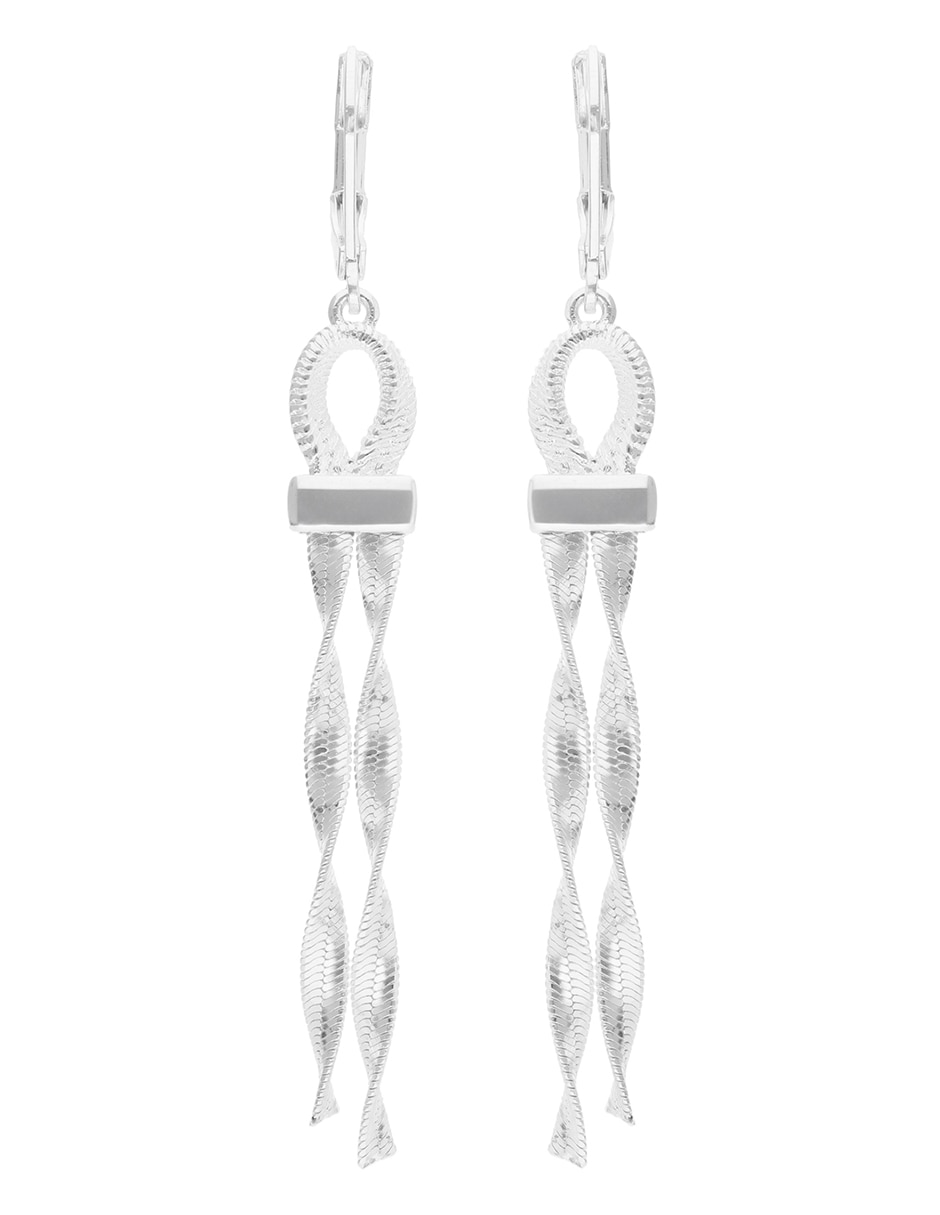 Aretes Twisted Silver con acabado brillante