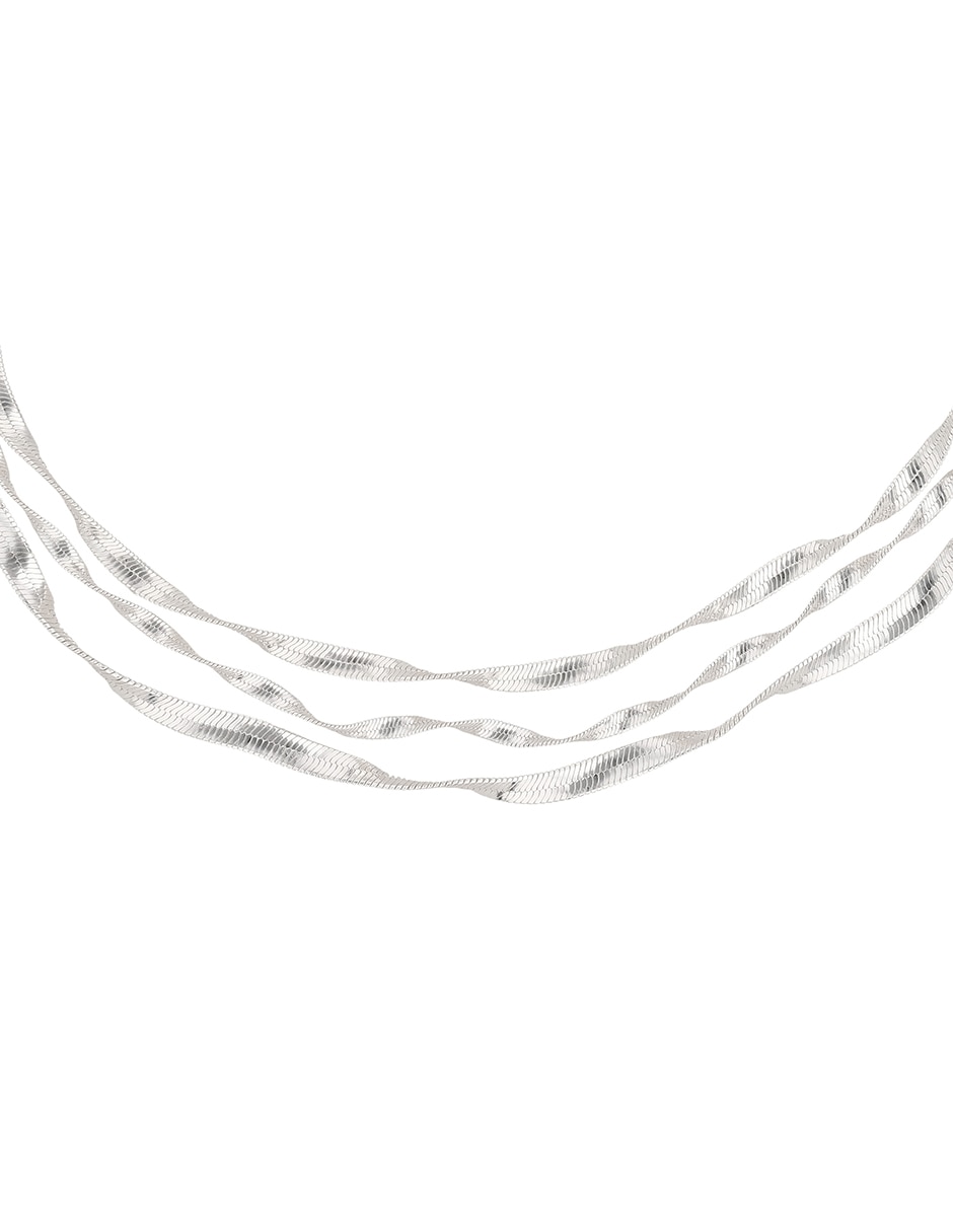 Collar de varios hilos