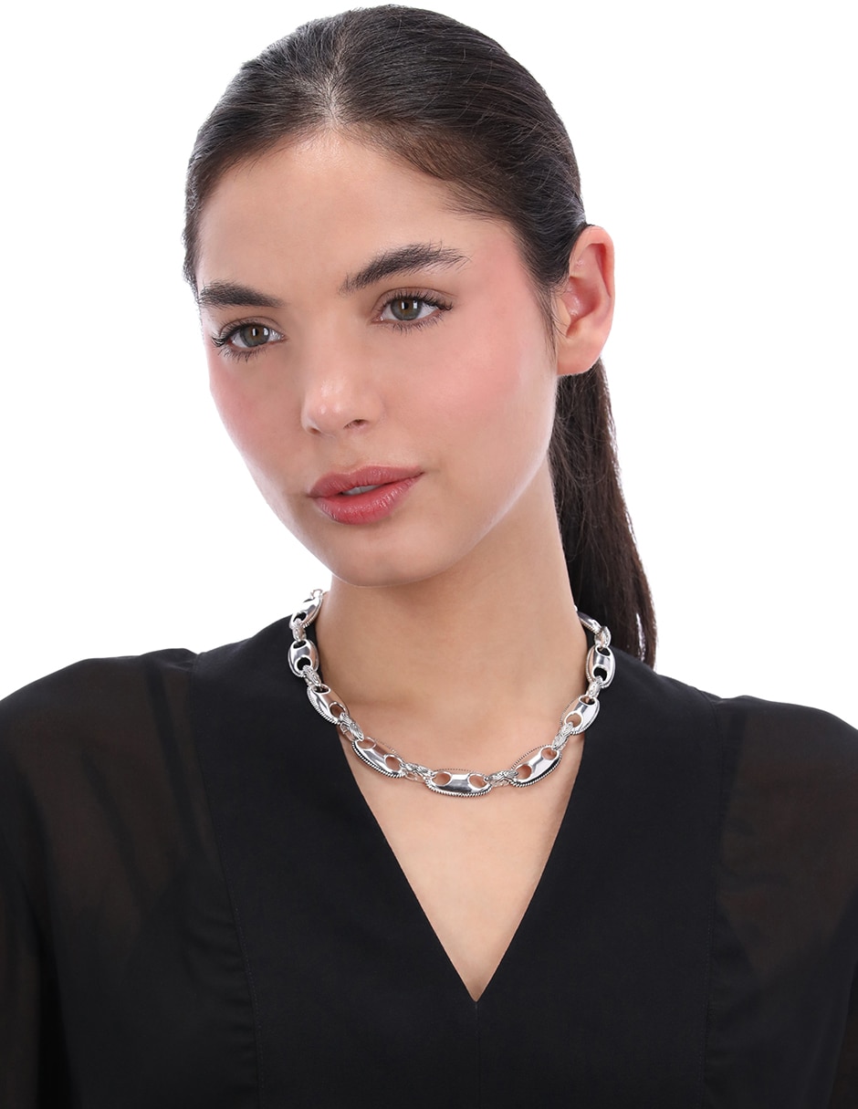 Collar ovalado 3