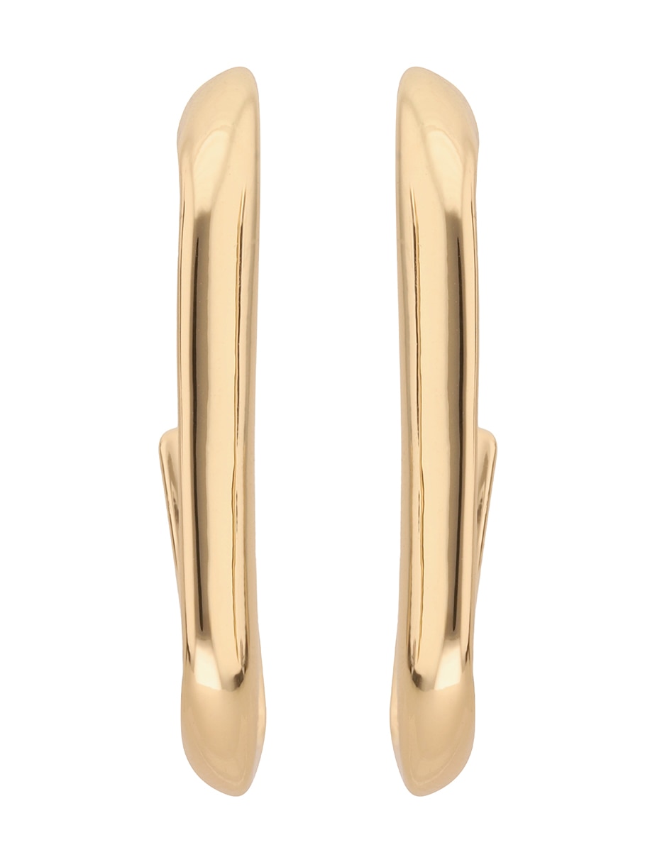 Aretes cuadrados con acabado brillante