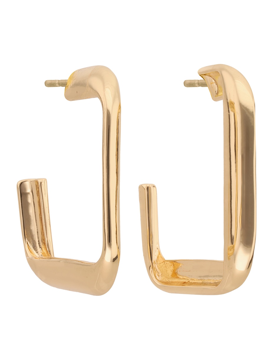 Aretes cuadrados con acabado brillante 2