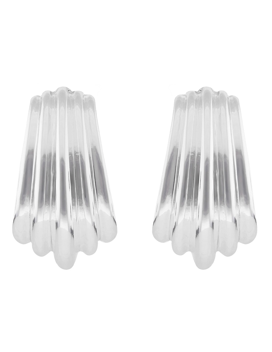 Aretes con acabado brillante 1