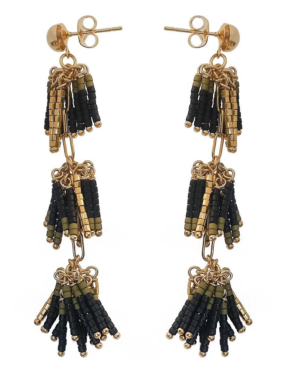 Aretes de borla con acabado chapa de oro 2