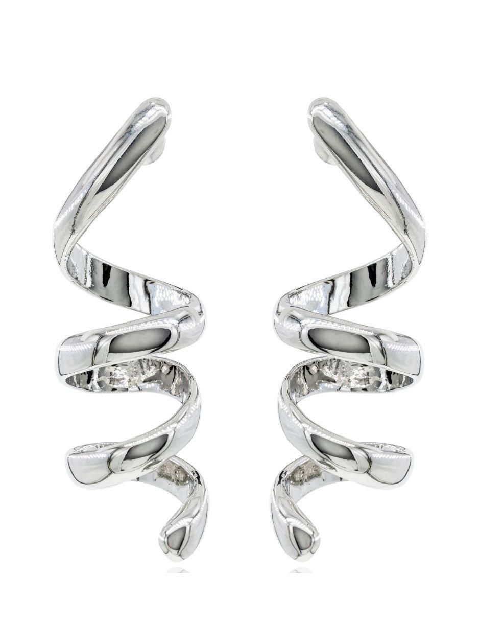 Aretes con acabado baño rodio