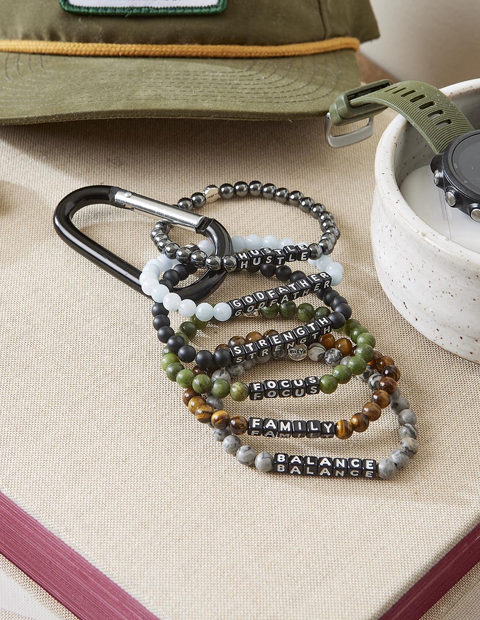 Pulsera Strength con acabado chapa de oro 2