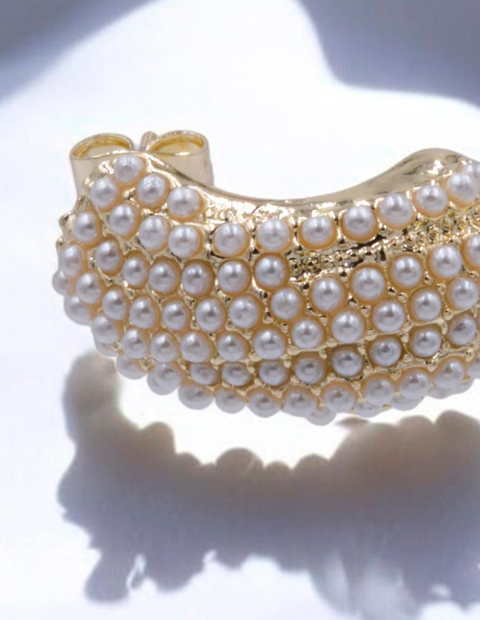 Aretes de aro con acabado brillante perla 7