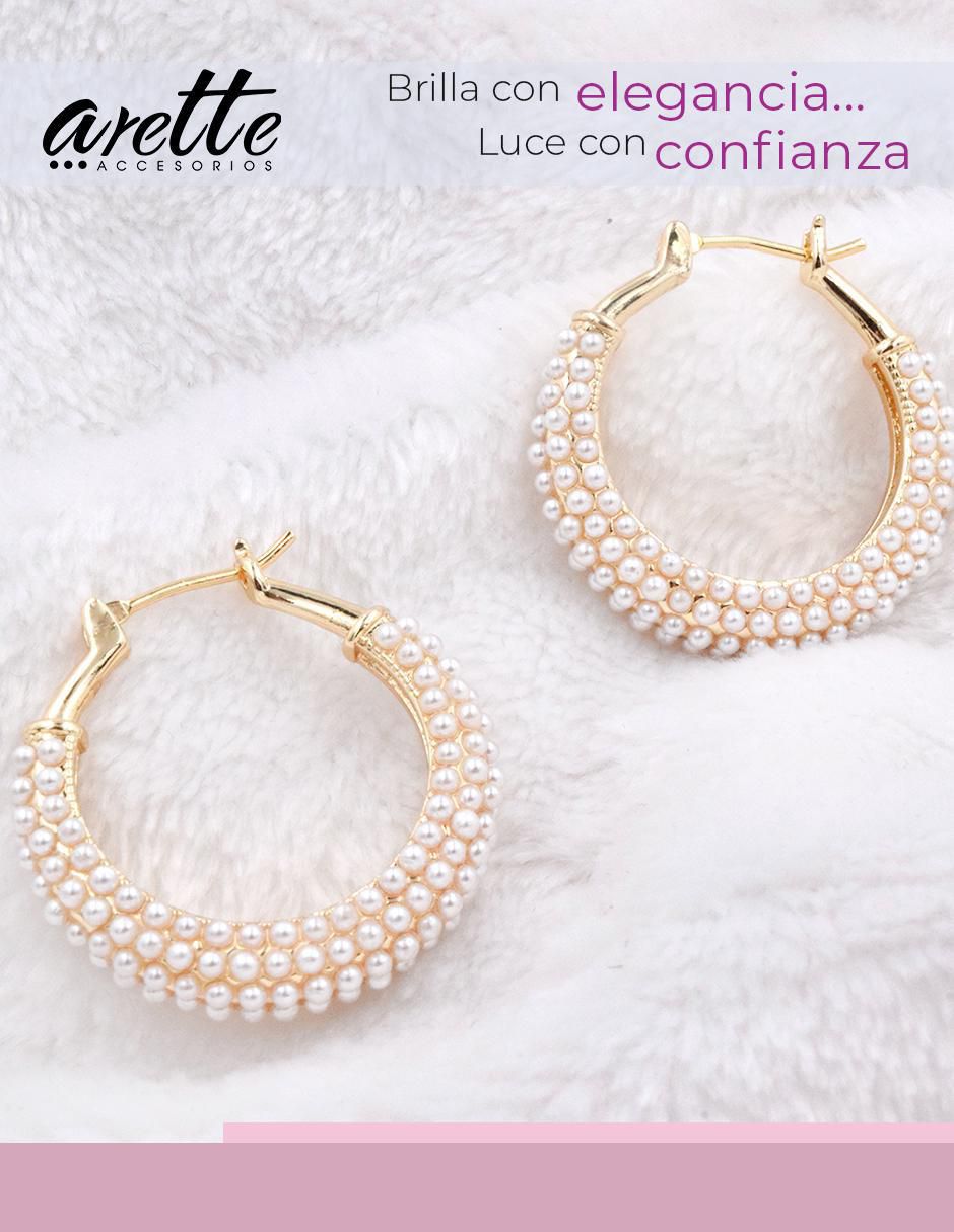 Arracadas con acabado brillante perla 7