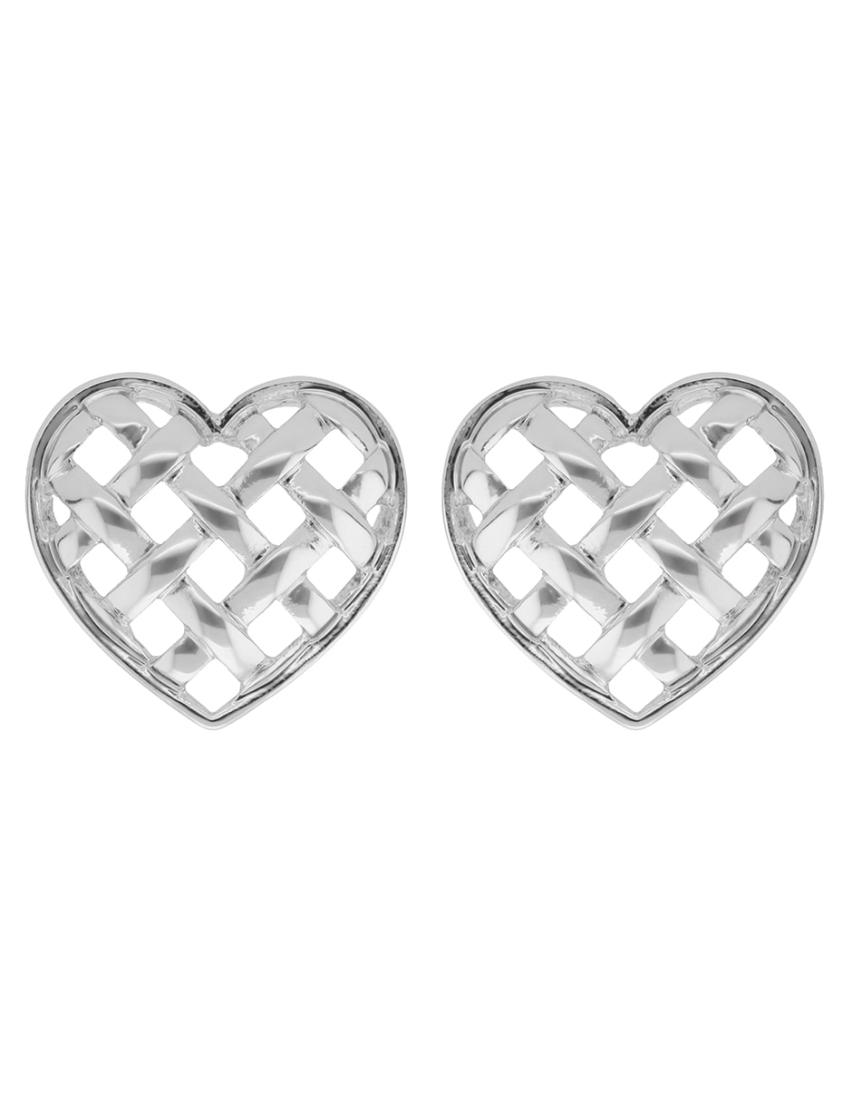 Aretes de corazón con acabado brillante