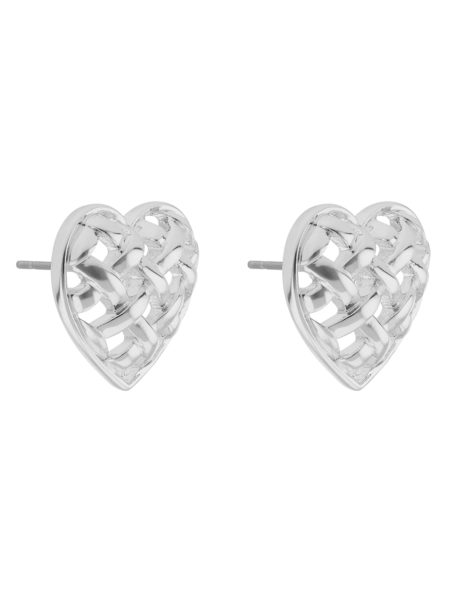 Aretes de corazón con acabado brillante 2