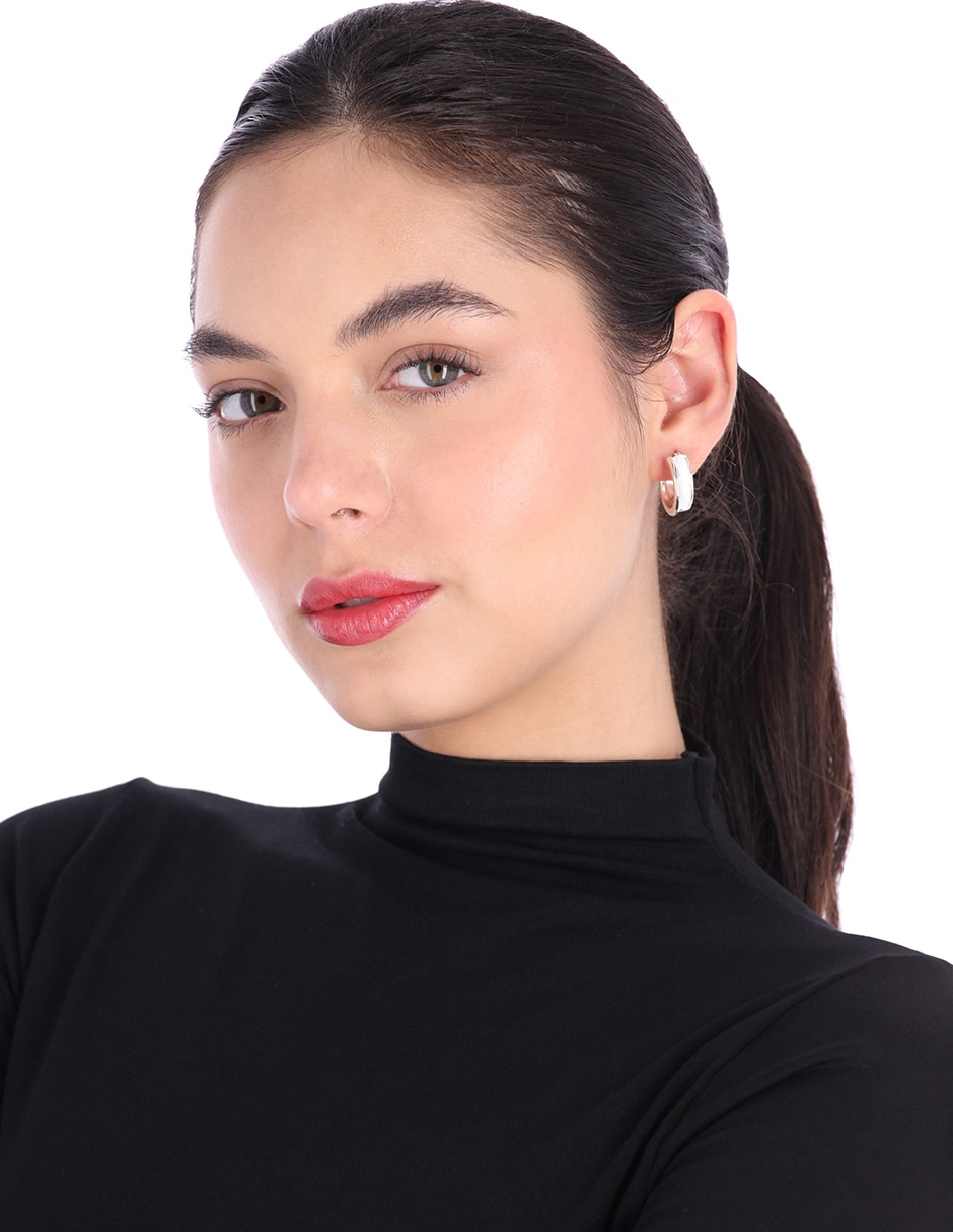 Aretes circulares con acabado brillante 3
