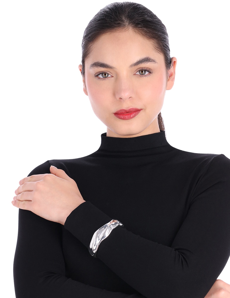 Pulsera con acabado pulido 3