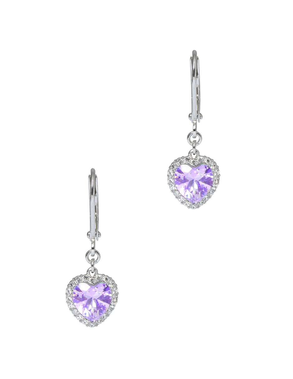 Aretes de corazón con acabado pavé zirconia