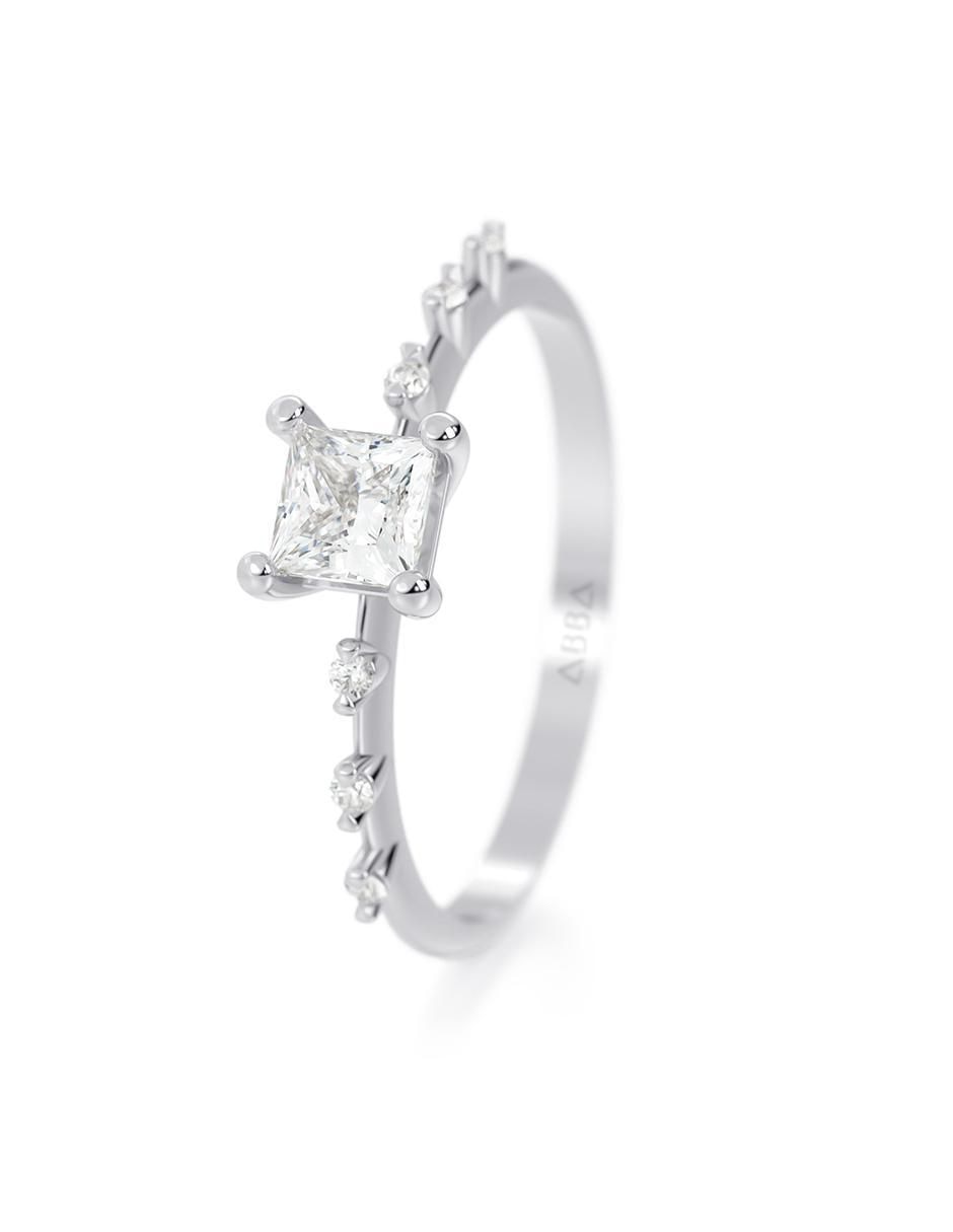 Anillo cuadrado 10 k de oro zirconia brillante 2