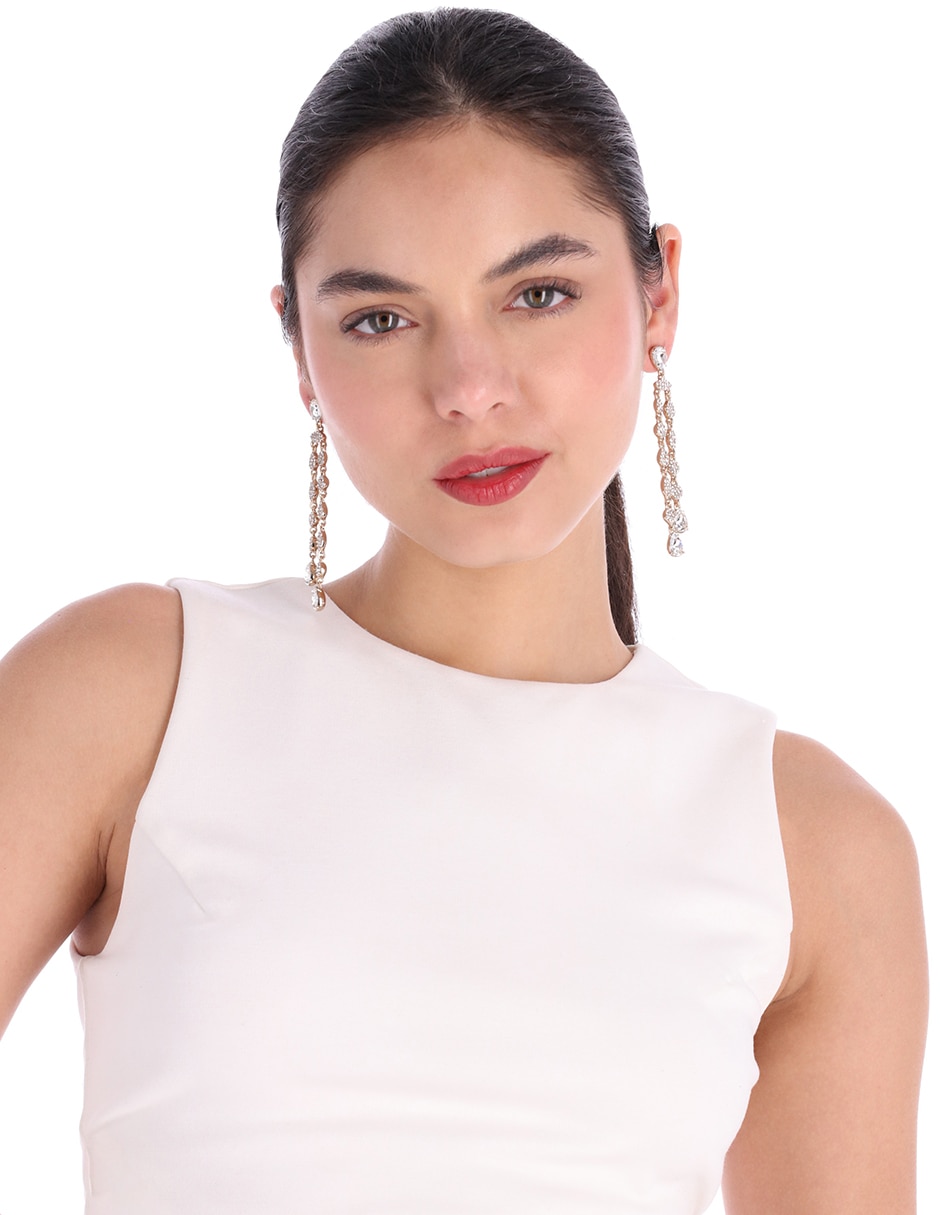 Aretes Ivory Runway con acabado pavé cristal 3