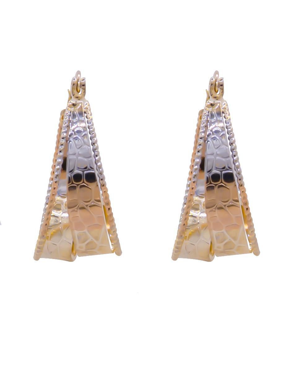 Arracadas triangulares con acabado brillante Arracadas triangulares con acabado brillante