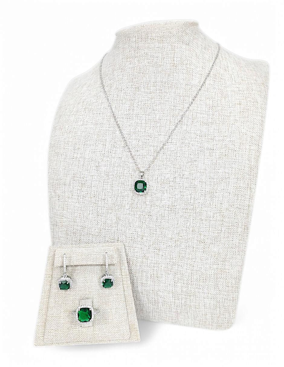 Aretes, collar y anillo zirconia 9