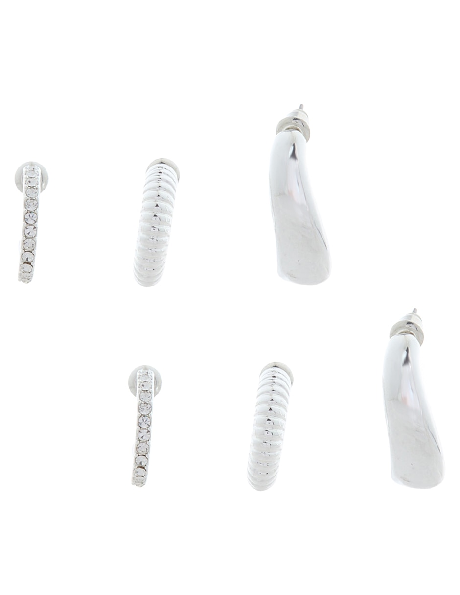 Set de aretes con acabado pulido
