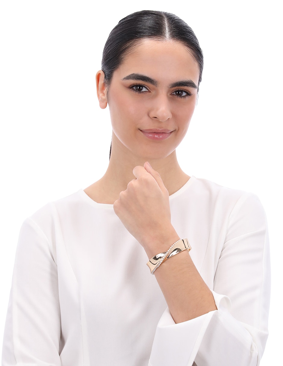 Pulsera Layered Luxury con acabado pulido 3