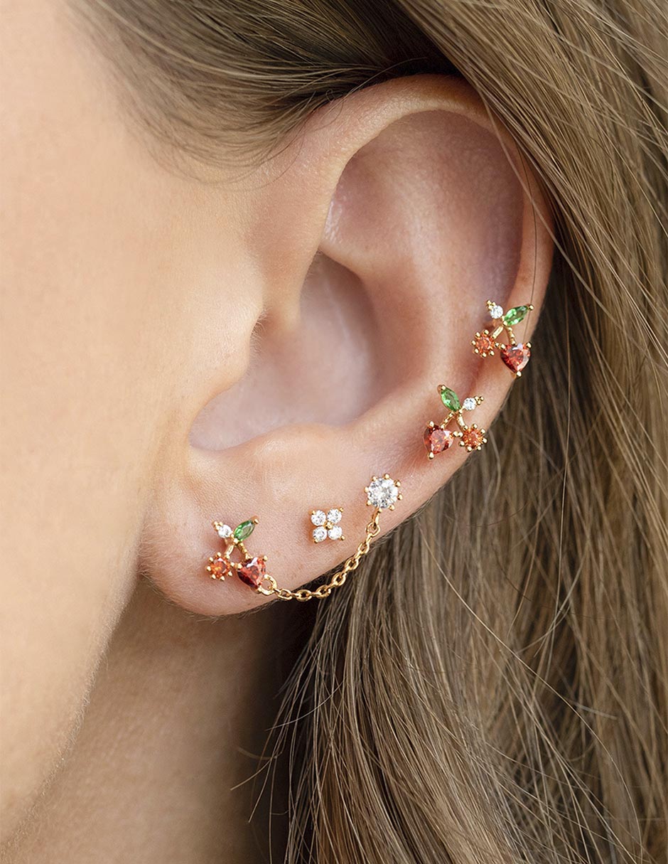 Aretes cortos de cereza Fuit 18 K con acabado chapa de oro zirconia cúbica 2