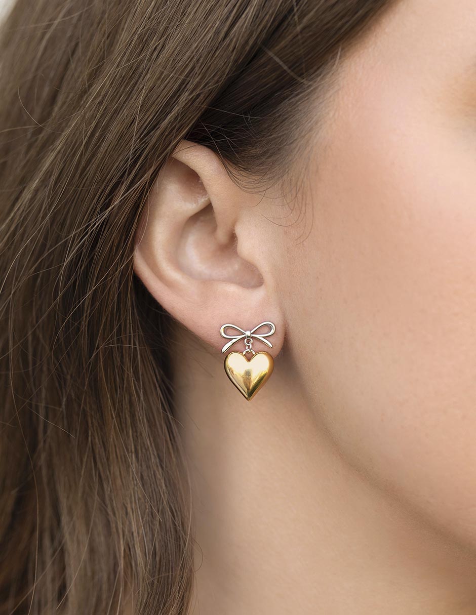 Aretes cortos de corazón Take My Heart con acabado chapa de oro 18 K 4
