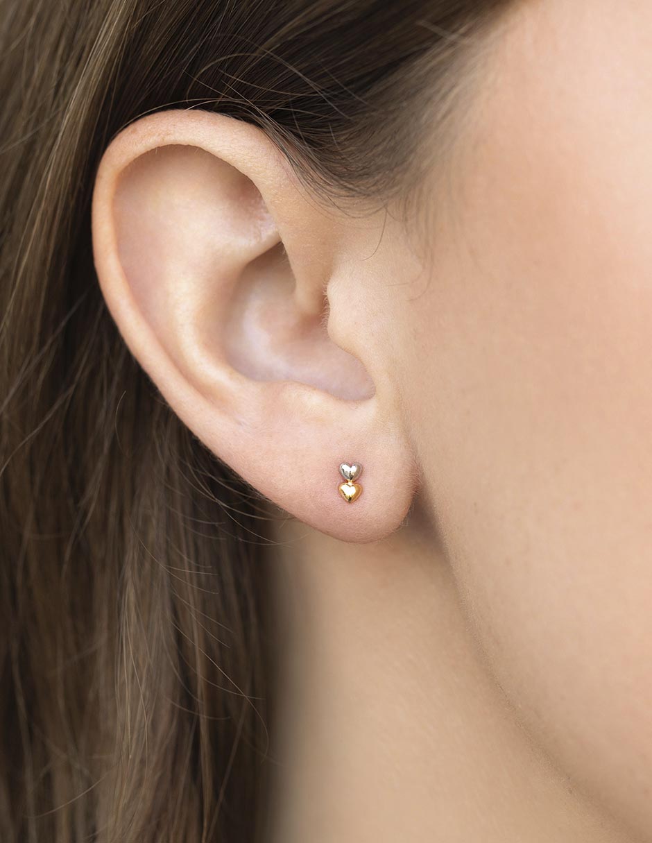 Aretes cortos de corazón Classic 18 K con acabado chapa de oro zirconia cúbica 2