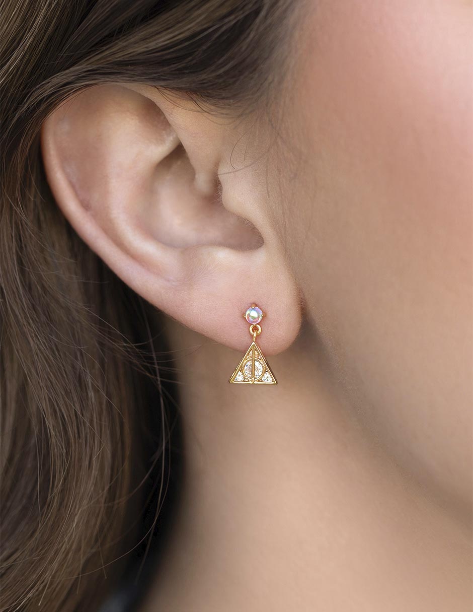 Aretes cortos Harry Potter Deathly Hallows 18 k con acabado de chapa de oro zirconia cúbica 2