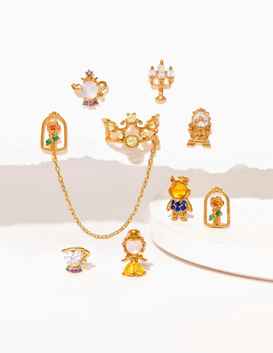 Arete largo La Bella y La Bestia Disney 18 k con acabado chapa de oro zirconia cúbica 3