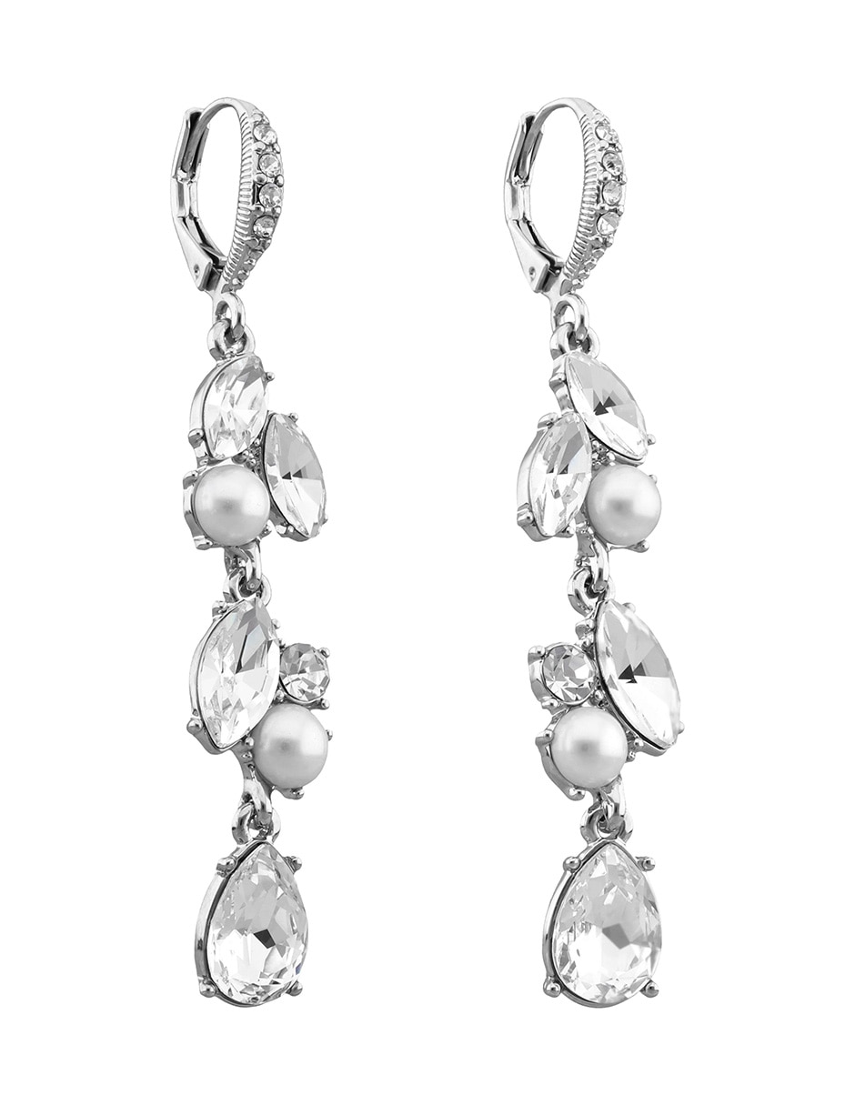 Aretes largos Pearls and Petals con acabado cristal 2