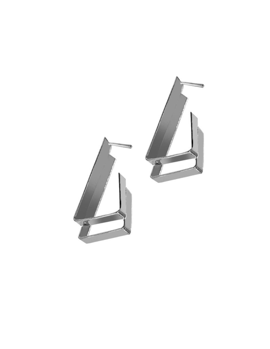 Arracadas triangulares Enrique Garcia de plata P 925 con acabado brillante 3
